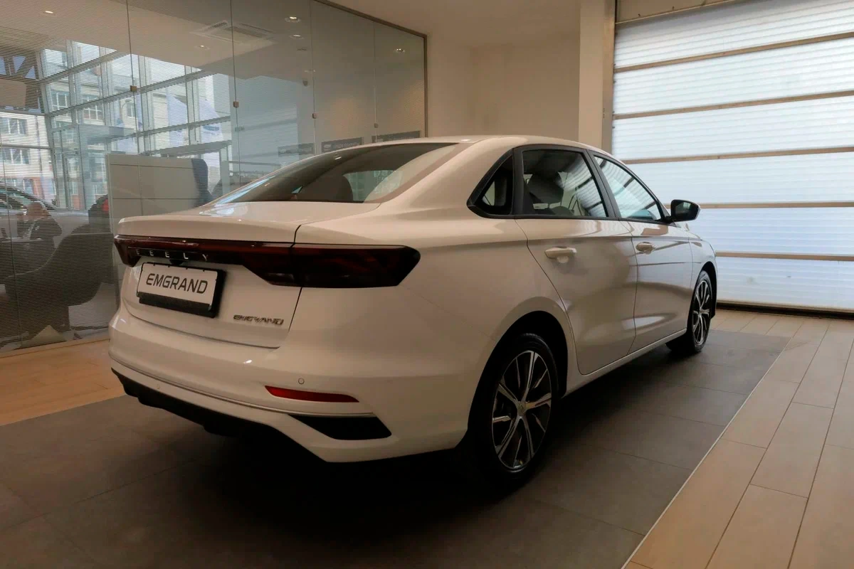 Geely Emgrand II