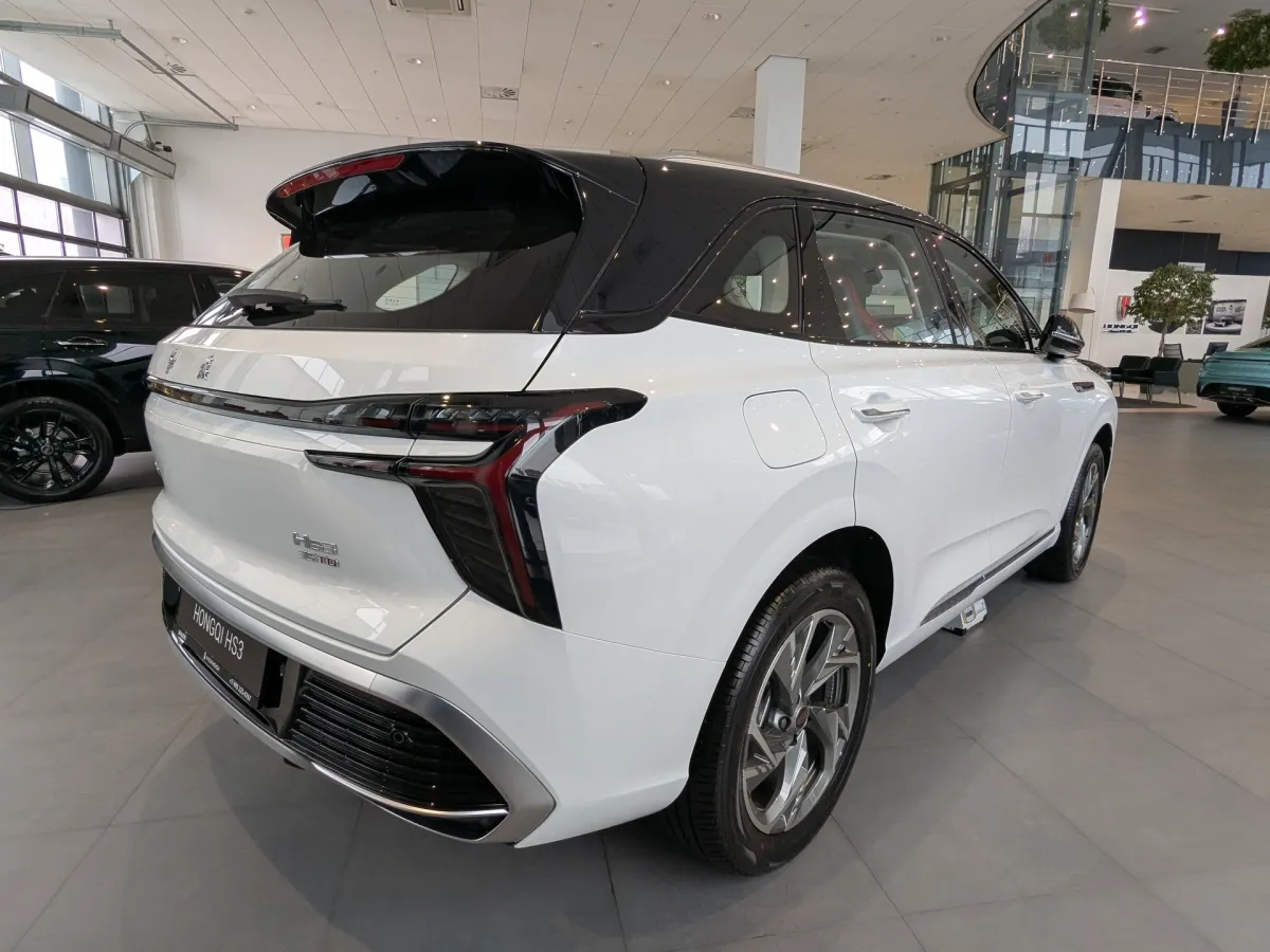 Hongqi HS3
