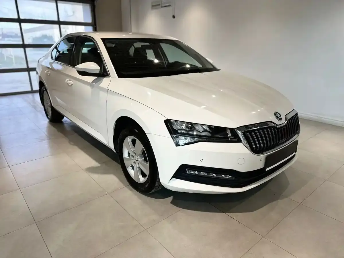 Skoda Superb Combi