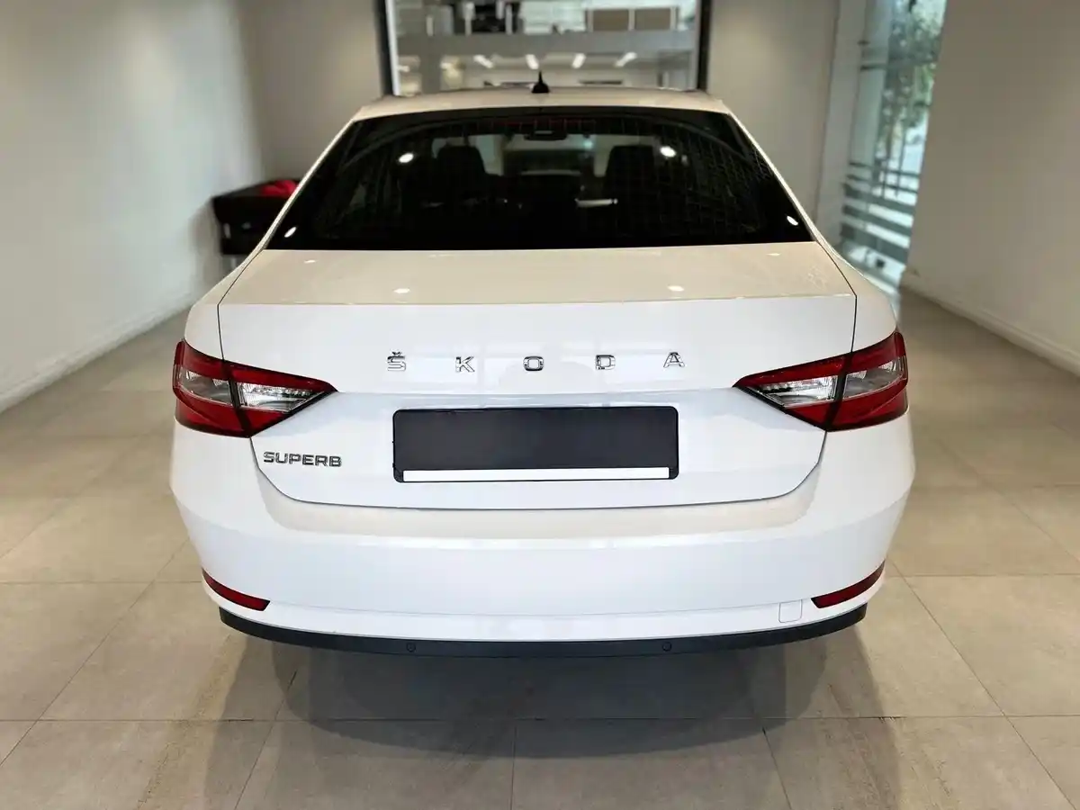 Skoda Superb III